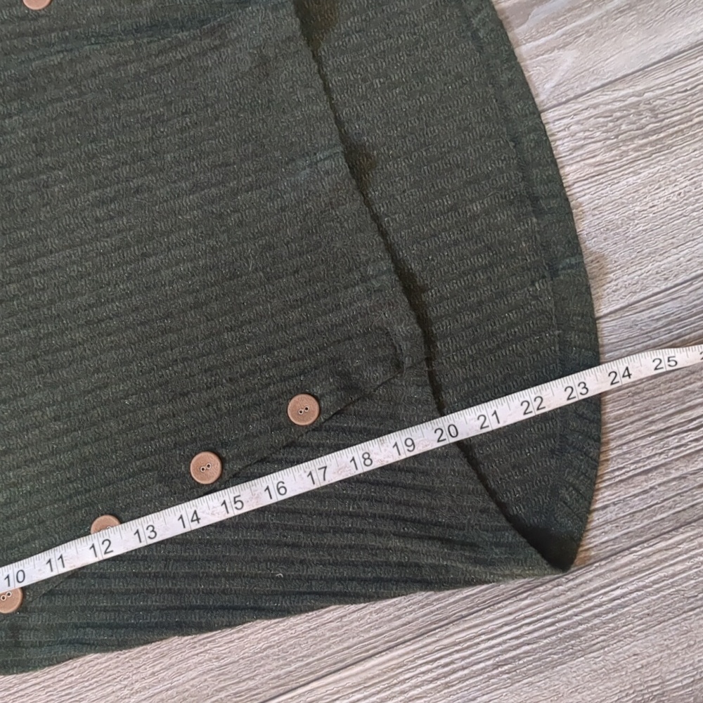 5/$25 Chocolate USA Green Ribbed Sweater Size S - Picture 3 of 6